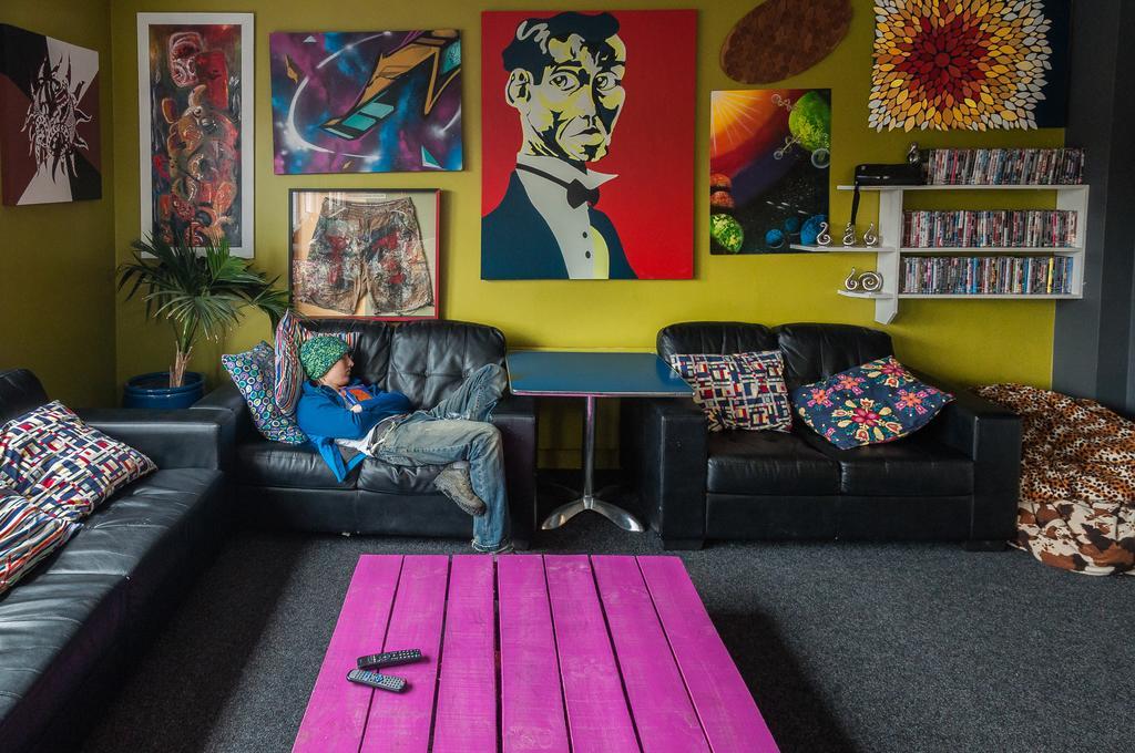 Crash Palace Backpackers Rotorua Ngoại thất bức ảnh